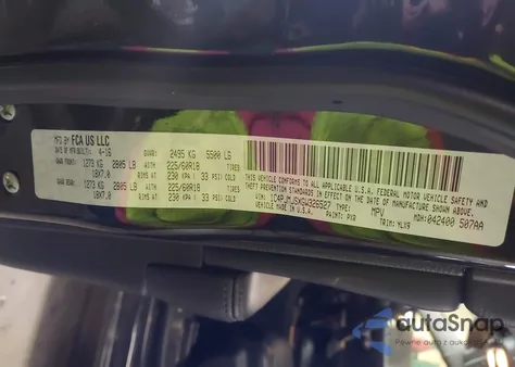 2016 Jeep Cherokee Overland z USA, uszkodzony, nr VIN 1C4PJMJSXGW326527